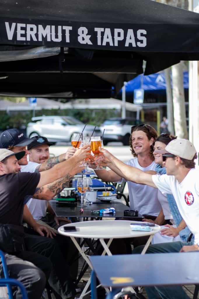 La Guapa y la Mala Vermutería